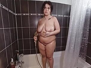 Mamou avec melania torres une jeune femme de 18 ans frotte son clito contre ma queue ba 😘