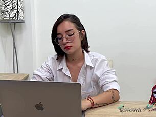 i masturbate in office while talking hot with gf
