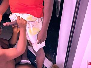 This Nigerian couple achieves real orgasm through hardcore doggy sex