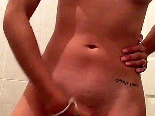 Chava poblana masturbating alone