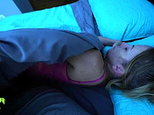 Junior sneaks into stepmoms bed after nightmare - 2of3