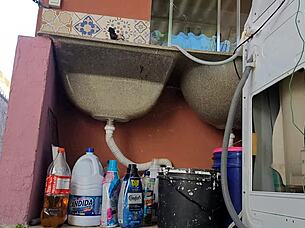 Married housewife pays washing machine technician with her big ass while husband is away 😈