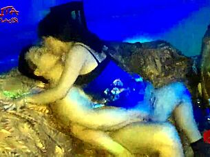 Que rico se siente la conchita mojadita