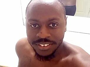 masturbating with mirror selfie for free