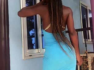 Crazy bitch twerking hard on that balcony view