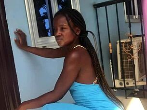 Crazy bitch twerking hard on that balcony view