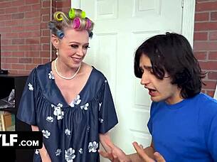 i feel submissive with big cock and tits in ffm blowjob and penetration