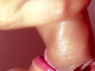 Amateur Japanese blowjob with cum in mouth close-up 😍