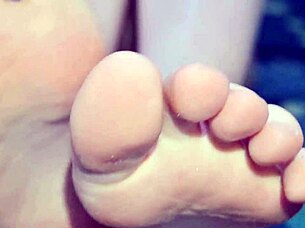 asmr feet joi, you sneak into stepsister's room to play with toes and holes