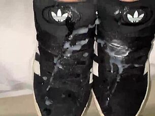 Discover the secret to making girls suck all day in this video.