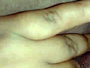 Colombian girlfriend masturbates