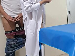 Real spy cam of workers at Puebla hospital 😳