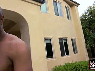 Barbie Summer Gets Facial Cumshot While Pregnant.