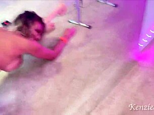 i couldn't stop squirting in this threesome with a massive bbc and my machine