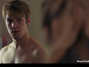 Edwige Baily Treve S01E02: Topless Sex Scene