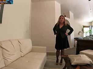 Fucking around with stepmom it ends up in her butt