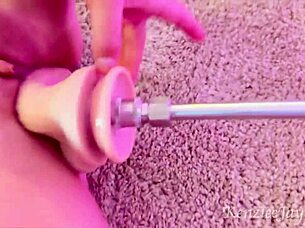 i couldn't stop squirting in this threesome with a massive bbc and my machine