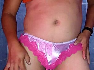 modeling my sexy satin panties and lingerie 😍