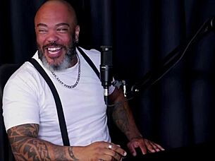 Sweet Karolzinha Dances Sensually Outdoors