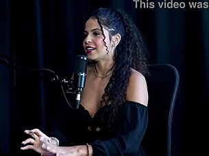 Sweet Karolzinha Dances Sensually Outdoors