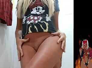 hot milf showing pussy and ass in store fitting room