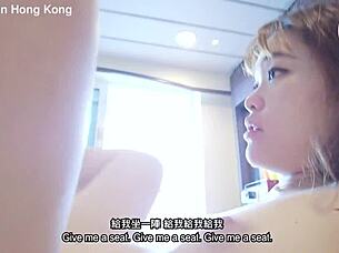 Macy Chan穿泳装在游轮甲板上性交呻吟