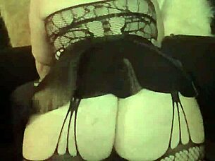 Bella's big ass is back for more, PAWG style 😍