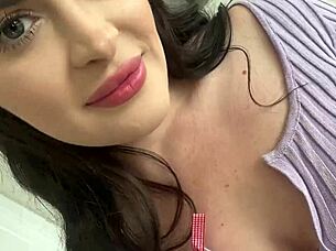 day off fucking thick step mom lindsay lee