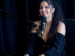 Sweet Karolzinha Dances Sensually Outdoors