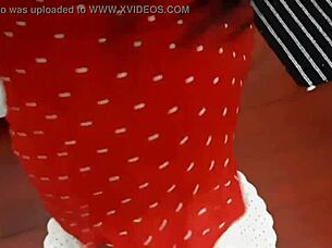 Ebony latina petite girl stops cleaning to get creampied inside completely.