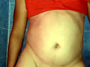 modeling my sexy satin panties and lingerie 😍