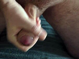 want to join this double masturbation session and watch each other cum?