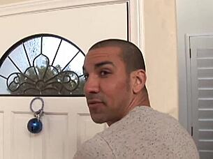 Brown Hair Pie Fucked By Tattoo Man?