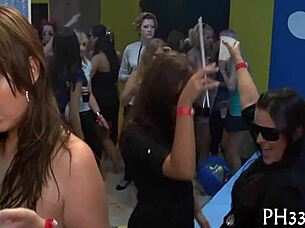 Sex addiction support groups turn into rough group action with dancing and striptease