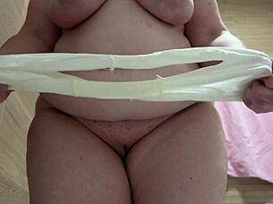 i love watching this mature bbw piss on her pussy in white panties from below