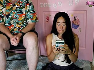 Are there fewer kinky women than men online? I'm so disappointed with the roleplay backstage.