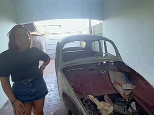 old guy fucks young in car 😈