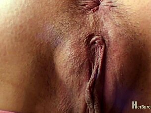 Wow, watch tarynn flower power spread her pussy while dancing!