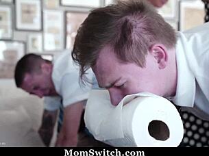 My new friend Erica fucks like a pro in homemade cowgirl and doggystyle.