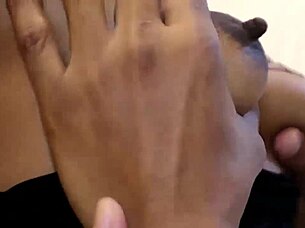 Sexy dance turns into assfucking with hubby nilmini sheron 😘