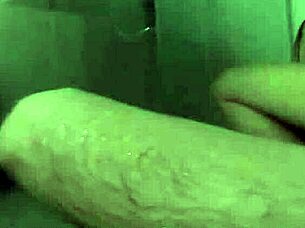 Colombiana Eats Foreign Cock In Motel Shower On New Year's 2024