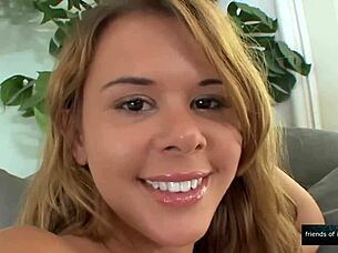 beautiful teen 18+ fuck with hot male in missionary 😊