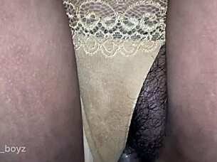 Watch This Kandaian Hot Aunty Video Gone Viral By Neighbour