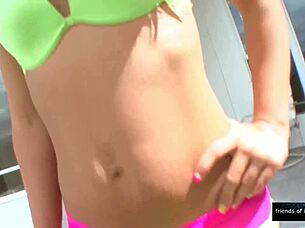 beautiful teen 18+ fuck with hot male in missionary 😊