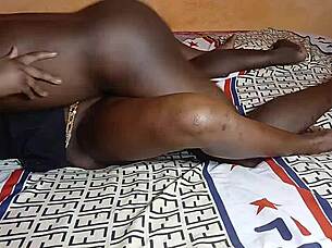 Bold quickie with sleeping stepdaughter.