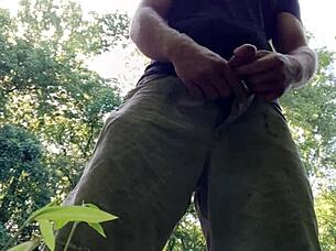 guy jerks off publicly at park, cum everywhere, hopes unseen