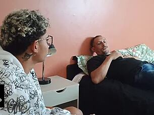 Chamei Uma Puta Para Mostra Para Meu Filho Virgem Como Fuder O Cu E A Buceta De Uma Safada Milf