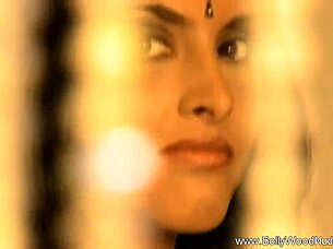 Bollywood Indian Milf Dances Nude Passionately