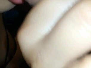 Colombian babe finds her sister writing a letter to a lover and gets to enjoy a passionate homemade encounter for silence