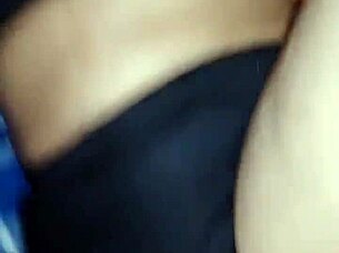 Colombian babe finds her sister writing a letter to a lover and gets to enjoy a passionate homemade encounter for silence